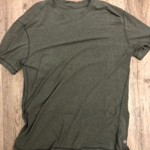 Men's Green Lululemon T-Shirt Large